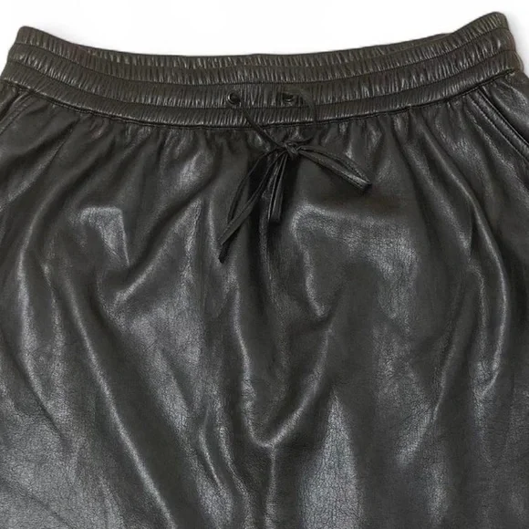 Good American Better Than Leather Faux Leather Mini Skirt, Summer Women’s Size 4 - Picture 4 of 7